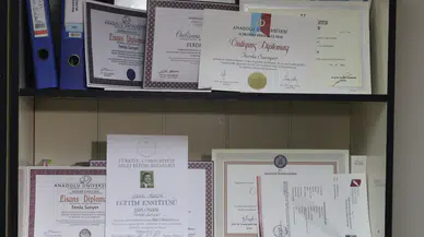 14 diplomayla eğitimde zirveye ulaştı!