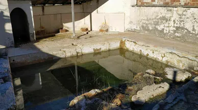 Hisarcık'ta Tarihi Hamamın Bakımsız Hali Yürekleri Burkuyor!