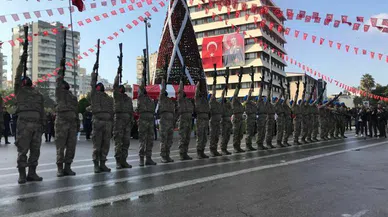 Adana'da kurtuluşun 102. yılı coşkuyla kutlandı
