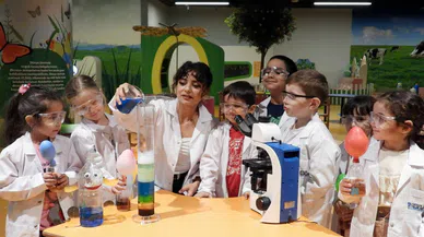 Miniklerin bilim merakı