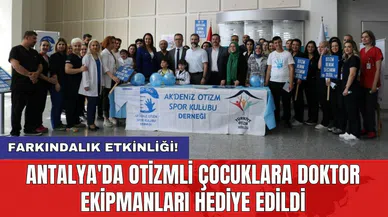 Antalya'da otizmli çocuklara doktor ekipmanları hediye edildi