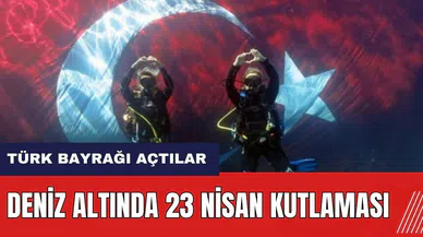 Fethiye'de deniz altında 23 Nisan kutlaması