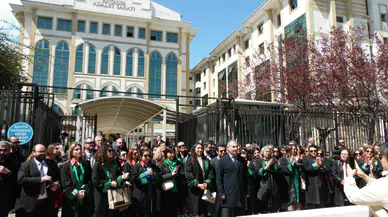 “Avukatlar hazineye yük değil”