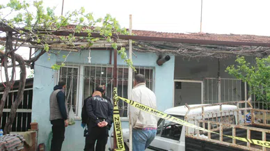 Yalnız yaşadığı evinde ölü bulundu