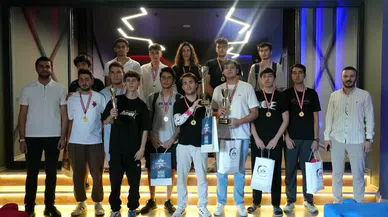 Raising E-Spor Merkezi'nde şampiyon oldu