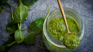Pesto sosu nasıl yapılır? Ev yapımı pesto sosu tarifi