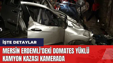 Mersin Erdemli'deki domates yüklü kamyon kazası kamerada