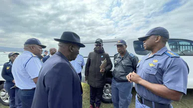 Güney Afrika Cumhuriyeti’nde silahlı saldırganlar tarafından bir çiftlik evine düzenlenen baskında 10 kişinin öldüğü bel