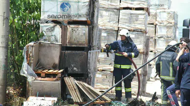 Otluk alan yangını seramiklere zarar verdi