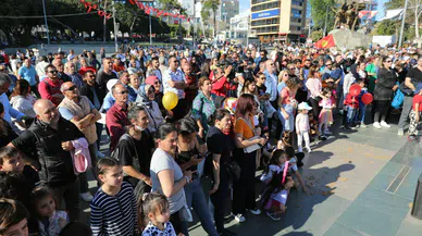 Antalya’da Sevgi Korteji