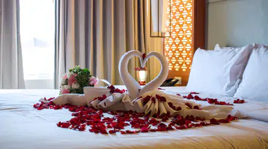 Romantik Bir Masalın Kapılarını Aralayın