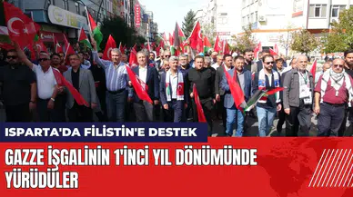 Isparta'da vatandaşlar Gazze işgalinin 1'inci yıl dönümünde yürüdüler