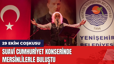 Suavi Cumhuriyet Konserinde Mersinlilerle Buluştu