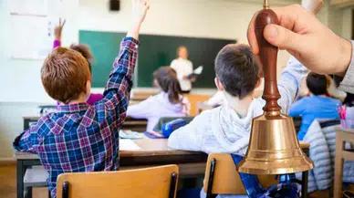 Okullar Ne Zaman Açılacak 2025? MEB Tatil Takvimi Belli Oldu