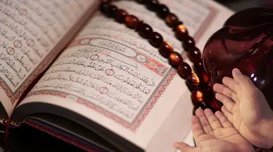 2025 Mevlid Kandili Ne Zaman? Hangi İbadetler Yapılmalı?