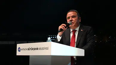 Altın Portakal Başladı: Muhittin Böcek Mesaj Gönderdi!