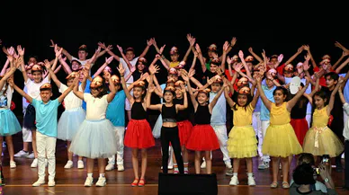 AKM’de muhteşem kutlama