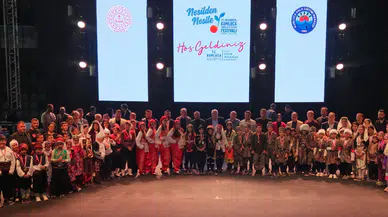 Kumluca’da Halk Oyunları Rüzgarı: Festivalde Görsel Şölen