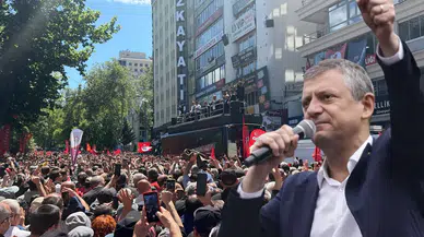 Güvenpark'tan Anıtkabir'e Tarihi Yürüyüş! Özgür Özel Binlerce Yurttaşı Ata'nın Huzuruna Çağırdı