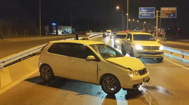 Manavgat'ta Direksiyon Hakimiyetini Kaybeden Sürücü Bariyerlere Çarptı