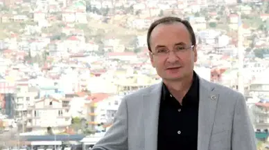 Kepez Belediyesi Eski Başkanı Erdal Öner Annesini Son Yolculuğuna Uğurladı