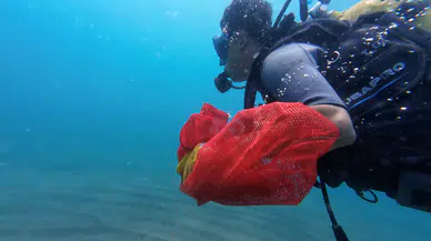 Antalya'da Deniz Temizliği Bitti: Akdeniz'den 20 Ton Çöp Çıktı