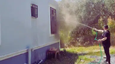 Manavgat'ta Yangın Paniği: Mahalle Sakinleri Alevlere Siper Oldu!