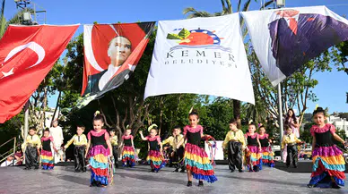 Kemer’de Yarım Kalan Coşku Meydanda Tamamlandı