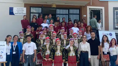 Akdeniz Üniversitesi Öğrencileri Burdur'daki Çocukların Dünyasına Dokundu