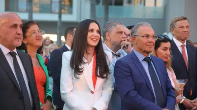 Antalya'da Karsu'ya Hollanda Kraliyet Nişanı Verildi