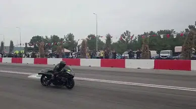 Antalya Motodrag Yarışında Dehşet Anları: Sürücü Bariyerlere çarptı!