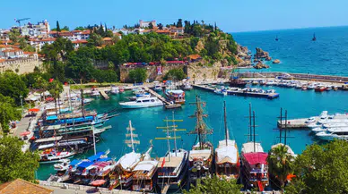 Antalya’da Pazartesi Rüzgarı Yerini Bahar Sıcaklığına Bırakıyor!