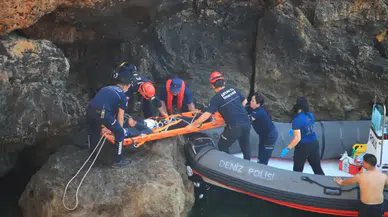 Antalya Falezlerinde Korku Dolu Anlar: Zıpkın Avcısı Kayalıklara Düştü