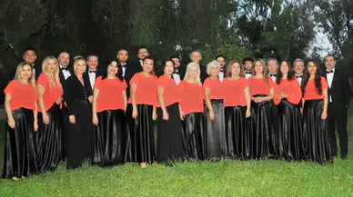 Antalya’da "Sanat Güneşi" Zeki Müren Rüzgarı: Unutulmaz Eserler Anıldı