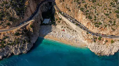 Avrupa'nın İlk 10 Plajı Arasındaki Kaputaş'ta Yaz Sezonu Açıldı