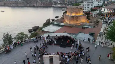 Antalya’da Tarih ve Müzik Buluşması: Gün Batımında Konser Keyfi