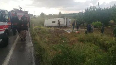 Isparta'da Tur Minibüsü Faciası! 5 Kişi Yaşamını Yitirdi, 26 Yaralı