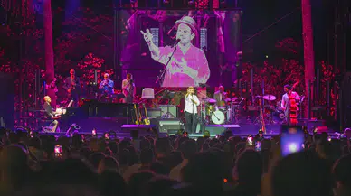 Akra Caz Festivali Başladı!  Festivalde "Kenan Doğulu" Rüzgarı