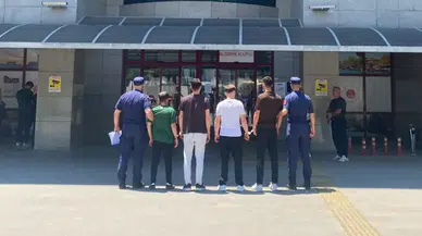 Manavgat’ta Teknenin Kapısını Kırıp İçeride Alem Yaptılar