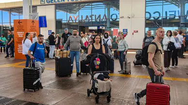 Antalya Turizm Hedefi 18 Milyon: Mayıs Zirvesi 2025’e Yetişemedi