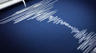 Akdeniz'de Deprem: Kumluca Sallandı