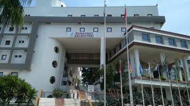 Manavgat Belediyesi Muhasebe Müdürü ile İş İnsanı Tutuklandı