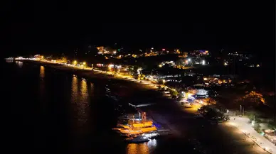 Kumluca'nın Turizm Gözbebeği Adrasan'da Aydınlatma Yenilendi