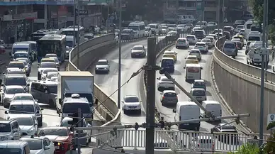 Antalya'da Toplam Taşıt Sayısı Nüfusun Yarısını Geçti