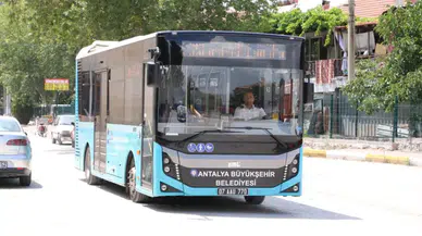 15 Temmuz’da Antalya’da Ulaşım Ücretsiz