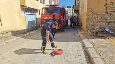 Kovada Söndü Sanılan Ateş Yeniden Alevlendi, Ev Son Anda Kurtarıldı