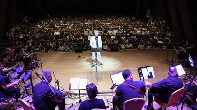 Isparta'da Öğretmenlerden Unutulmaz Yıl Sonu Gösterisi