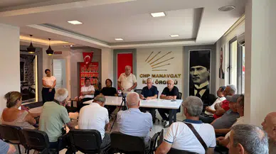 CHP Manavgat’ın Eski İlçe Başkanı ve Yöneticilerinden Toplu İstifa