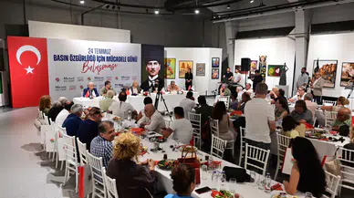 Antalyalı Gazetecilerden ‘Özgürlük’ Çıkışı