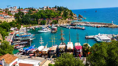 Kaleiçi'nden Akdeniz'in Mavisine Tekne Yolculuğu